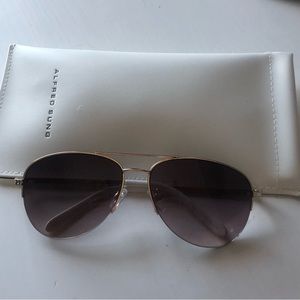 Alfred Sung women’s aviator sunglasses